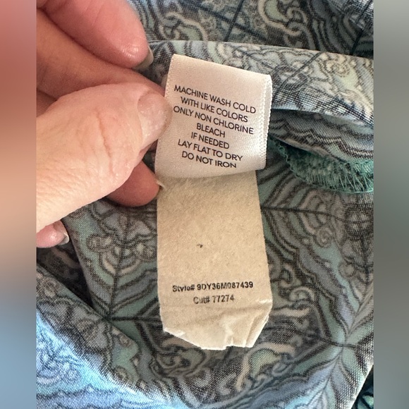 XS peplum pattern top - Picture 4 of 14